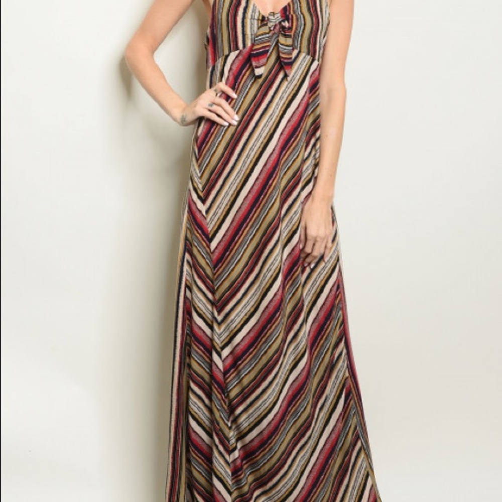 💕 Red Wine Striped Maxi Dress - Picture 2 of 6